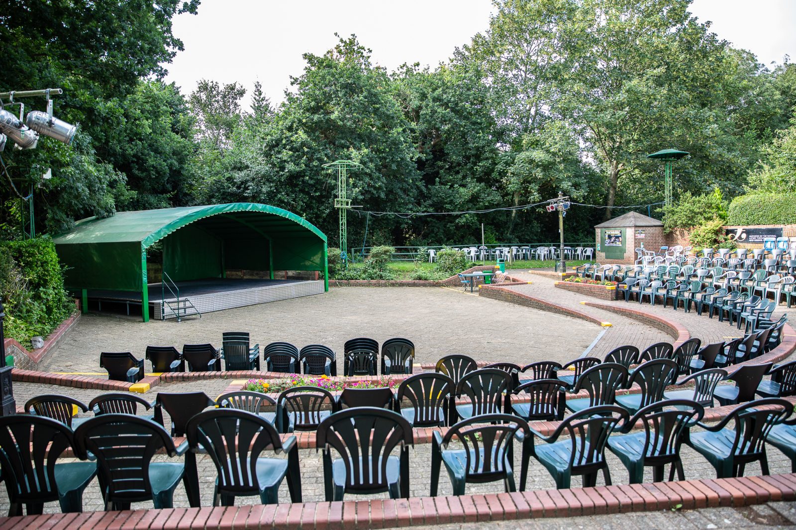 strode park theatre in the park